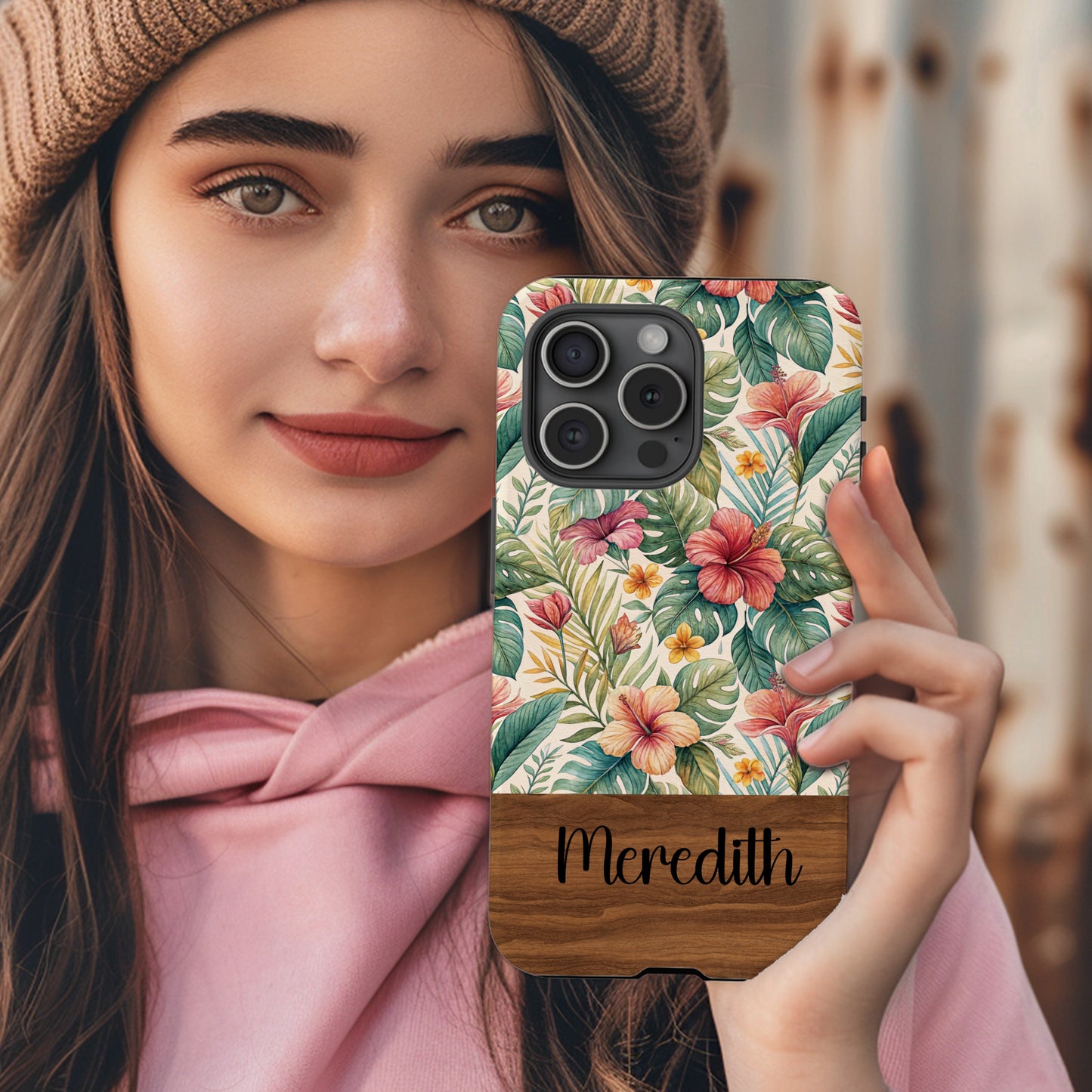 Personalized Floral Pattern Phone Case with Name Design