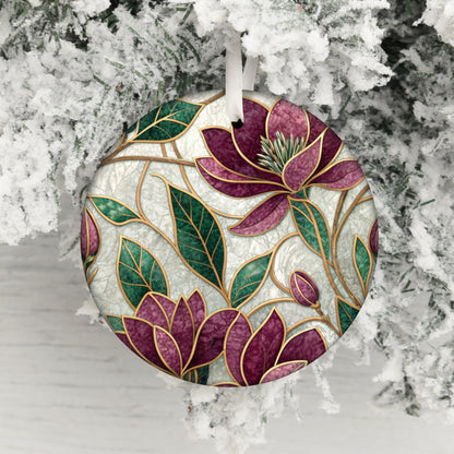 Elegant Floral Design Round Christmas Ornament