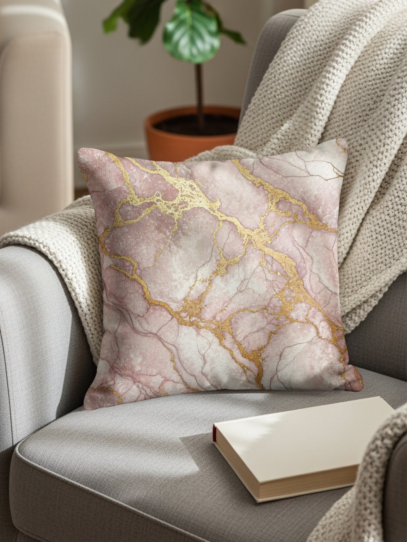 Elegant Pink and Gold Marble Design Throw Pillow
