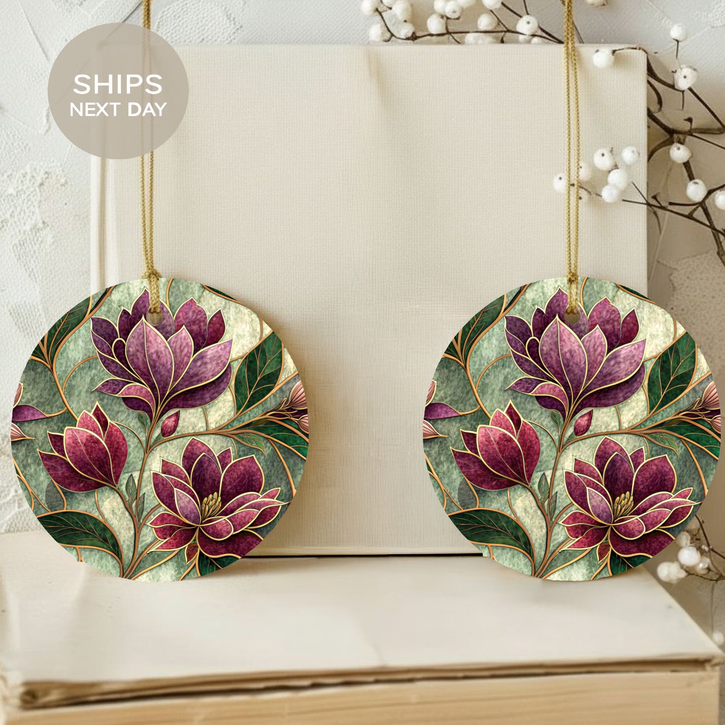 Elegant Floral Pattern Round Hanging Decor Ornament