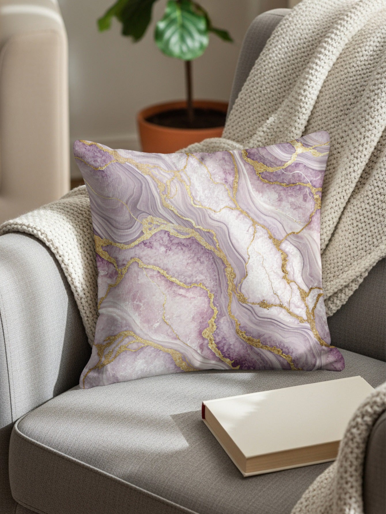 Elegant Lavender Marble Pattern Decorative Pillow