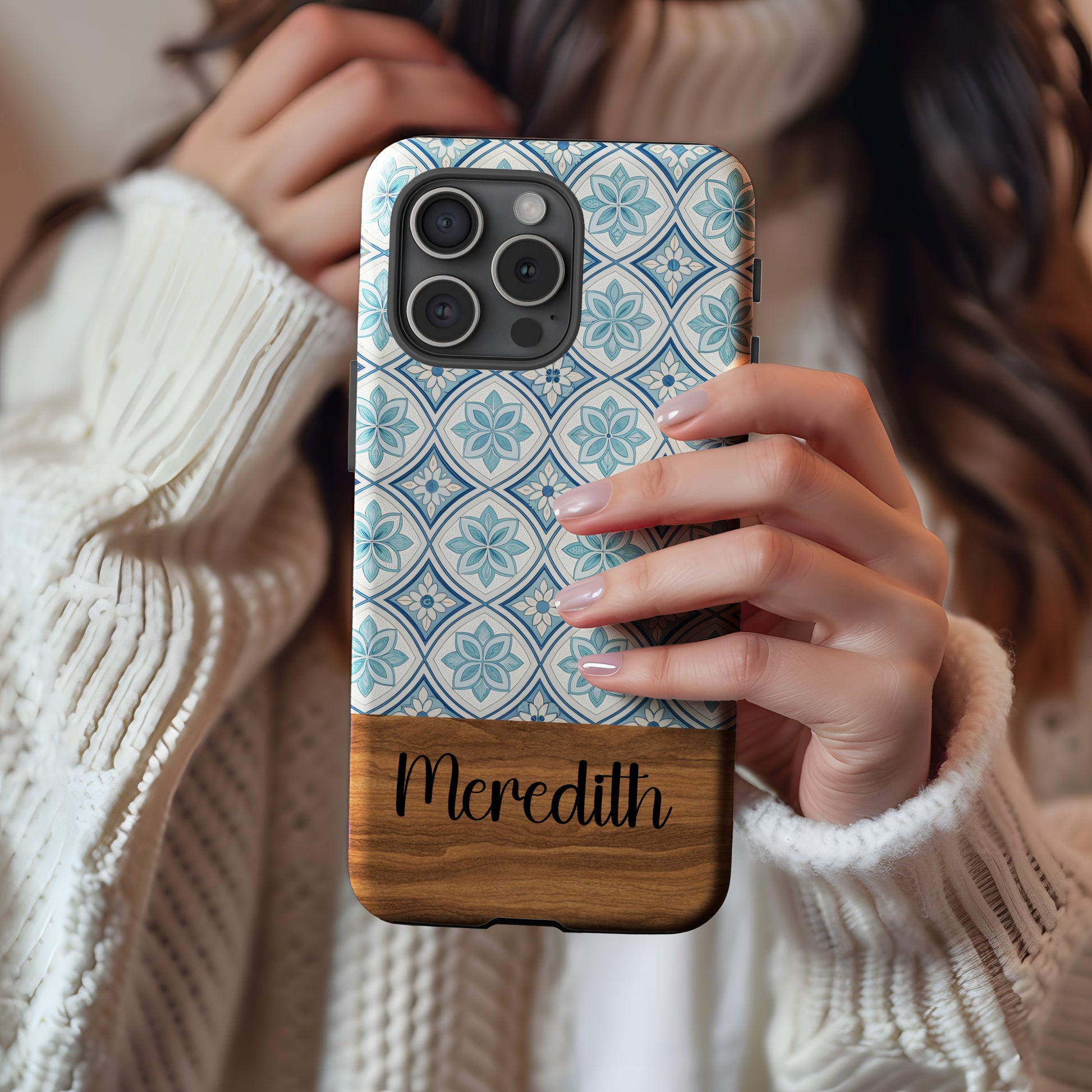 Customized Floral Pattern Phone Case with Name Meredith
