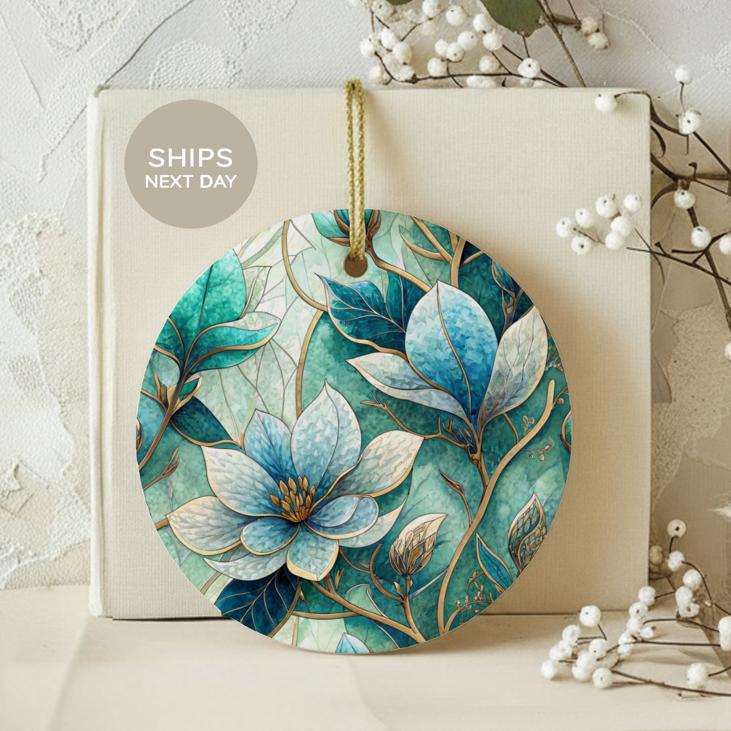 Exquisite Green and Blue Floral Decorative Ornament