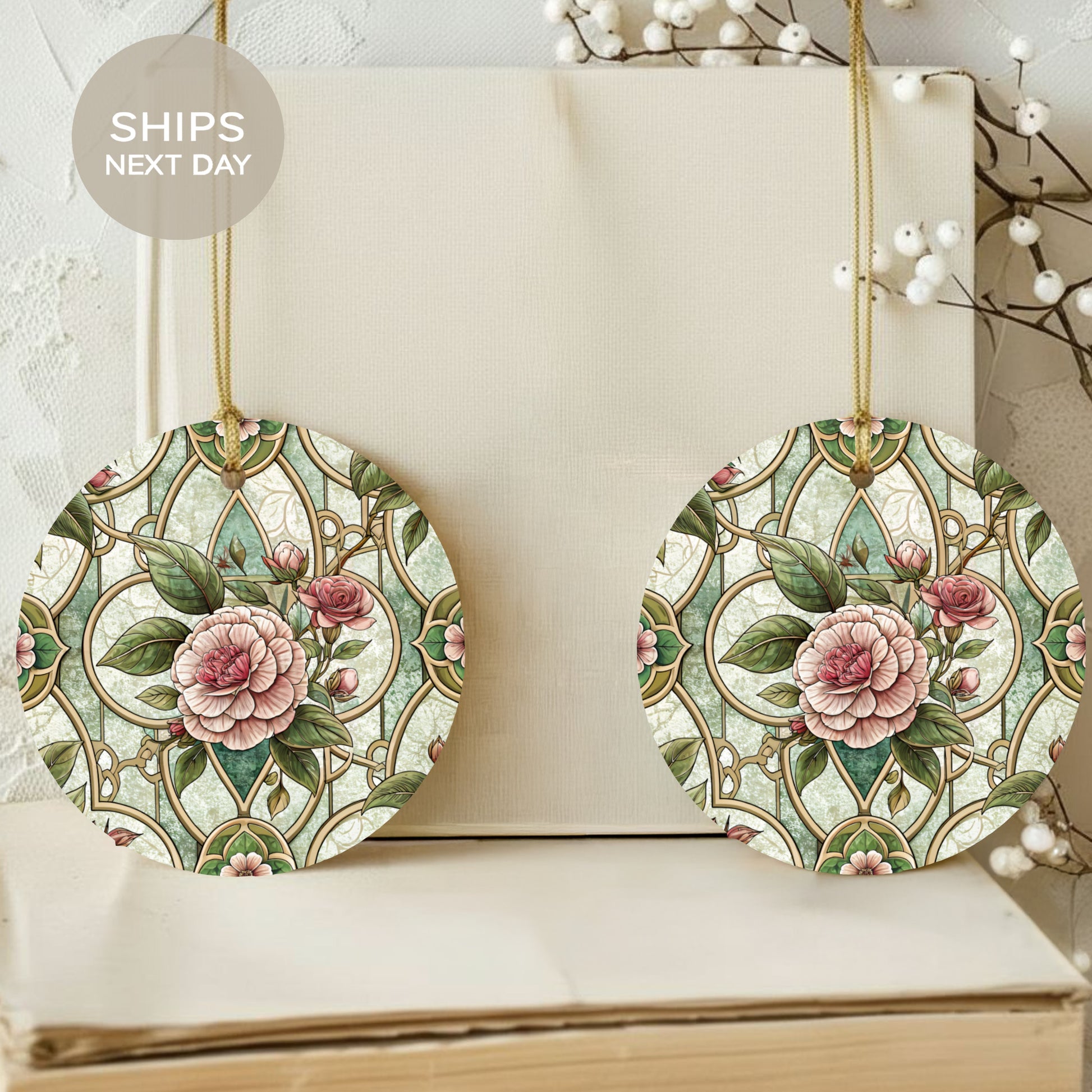 Decorative Floral Art Elegant Round Hanging Ornaments