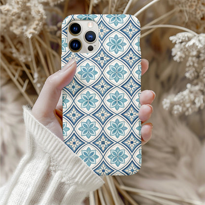 Elegant Blue Flower Pattern Phone Case for Stylish Protection